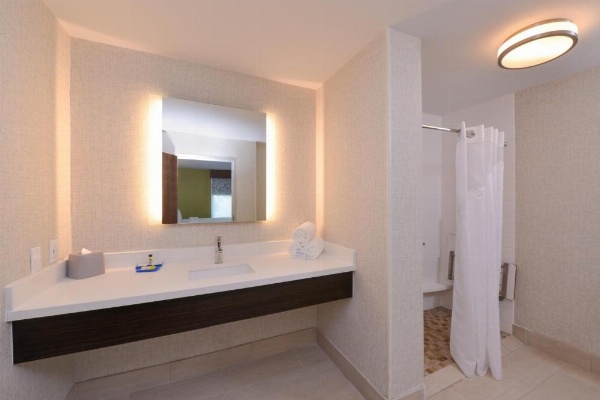 Holiday Inn Express And Suites Shreveport - Downtown image 14